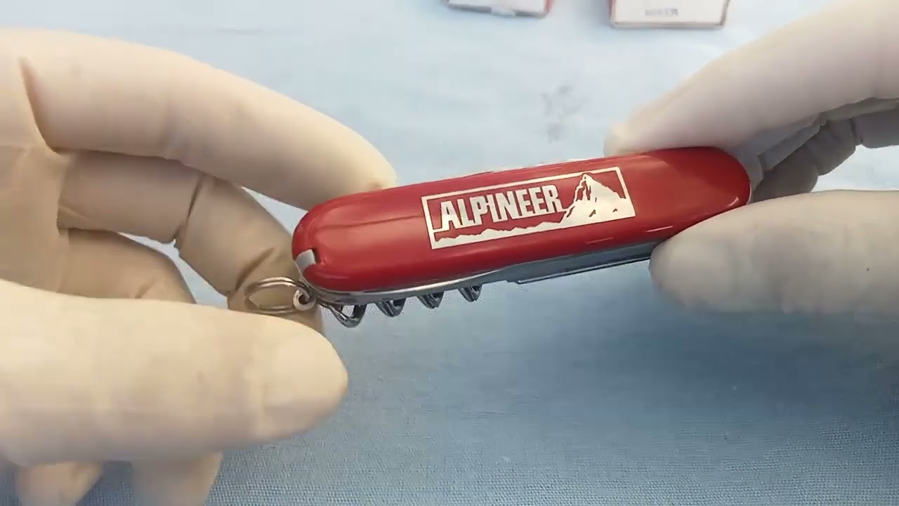 VICTORINOX ALPINEER; la pieza Reyna de Canadá!