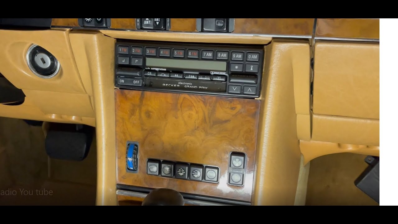 Замена радио и динамиков в Mercedes 380SL R107 1984 года