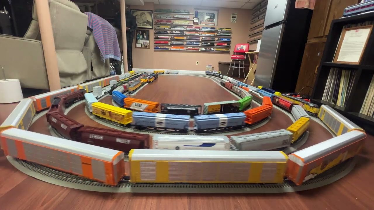 FRIDAY NIGHT WAS GREAT TIL I CRASHED HUNDREDS OF DOLLAS WORTH OF TRAINS!!!
