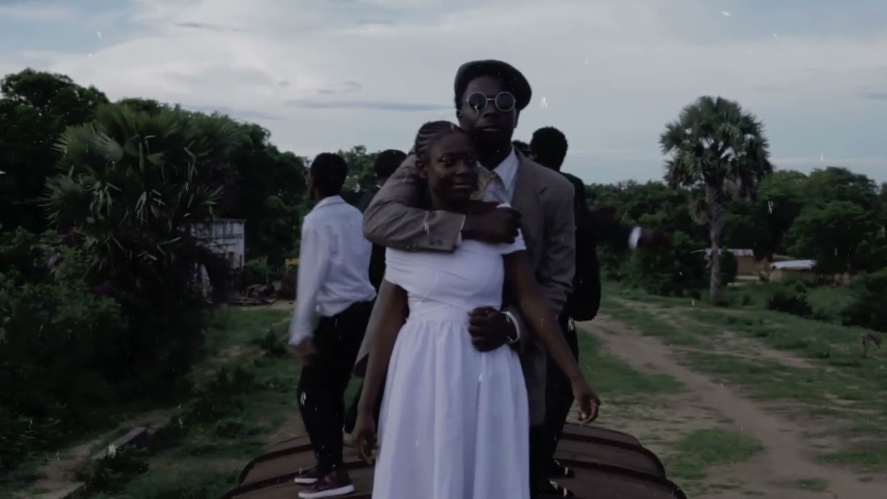 Lyvwa_Mabongwe  (Official visualizer)
