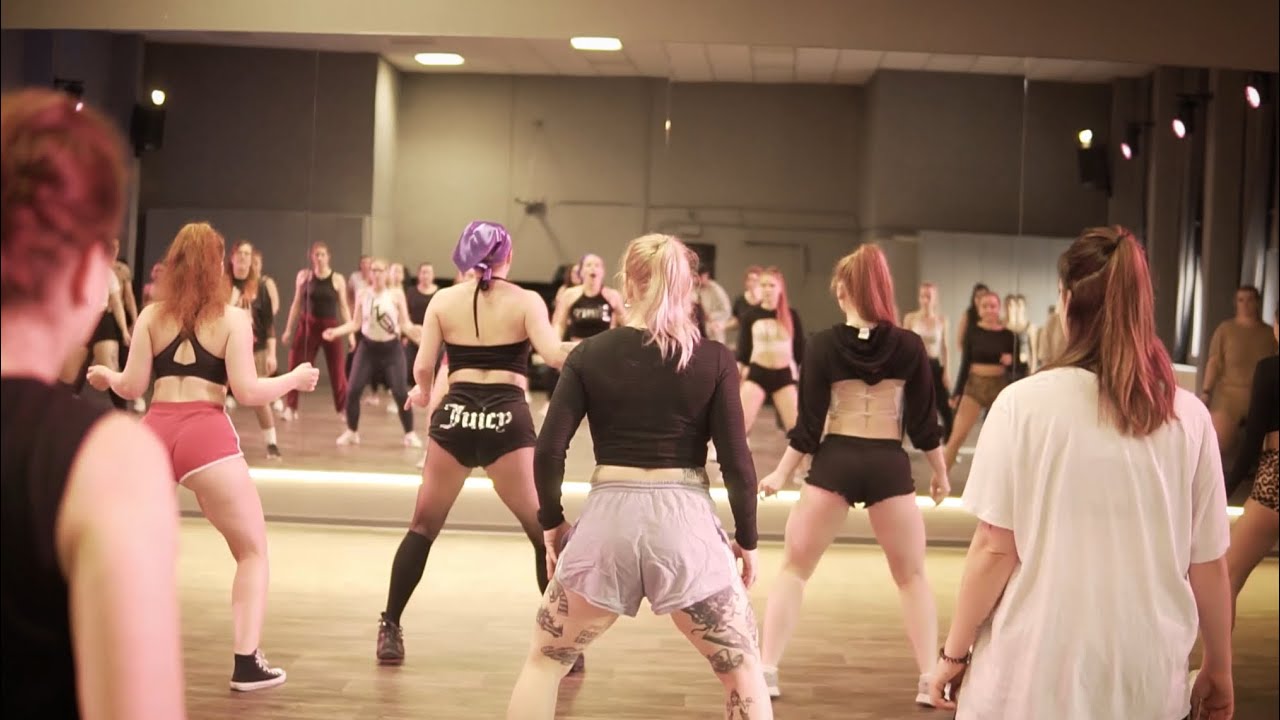 Twerken lernen mit Isi WATCH MI STEP | Workshop in Dresden | 2025