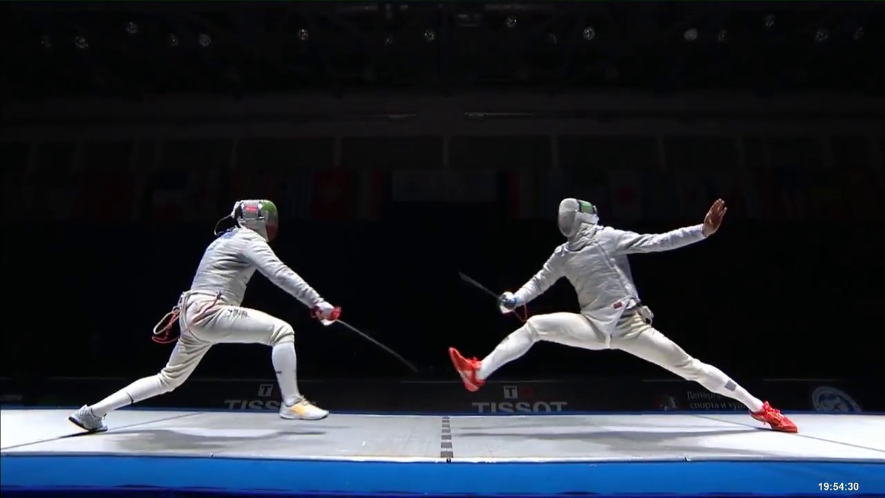 Spectating Sabre Fencing: Splitting Simultaneous Actions