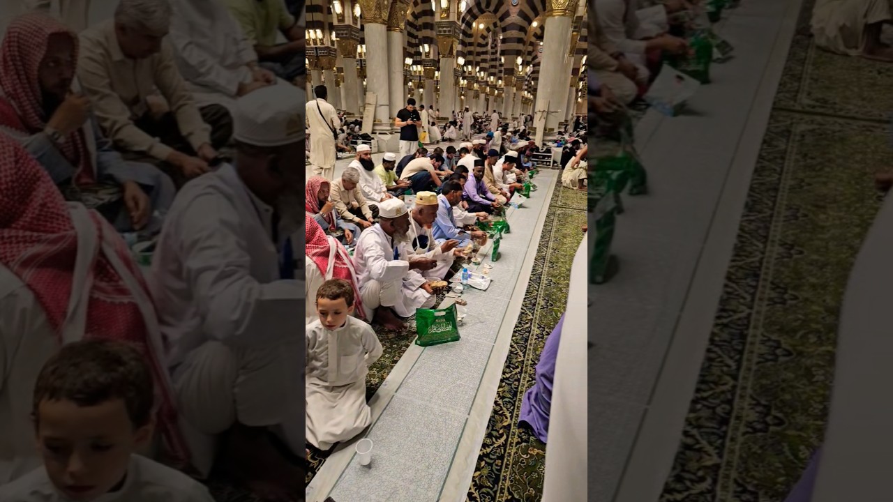 Ramadan🌙👈🥰 #ramadan #iftar #madina #islam #shorts