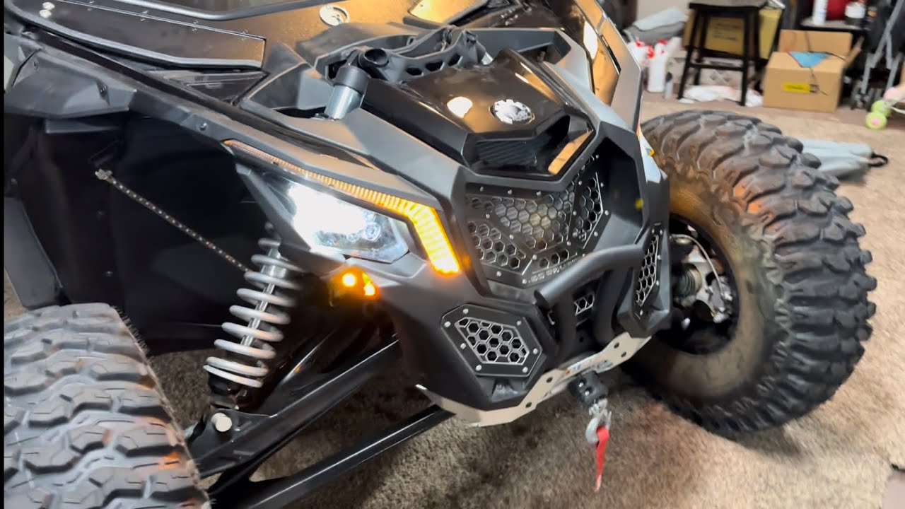 Can Am X3 Max gets new lights with turn signals
