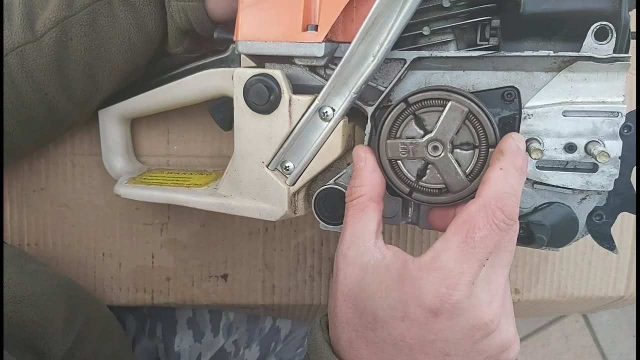 Πως να λύσω τον συμπλέκτη του αλυσοπρίονου How to remove the chainsaw clutch without specialty tools