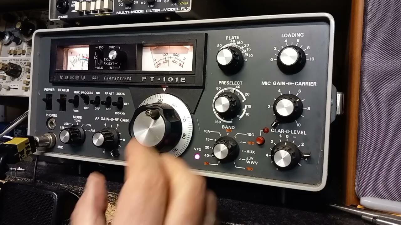 CQ40m 50 year old FT101E & 90' random wire for some serious ragchewing. As it should be...