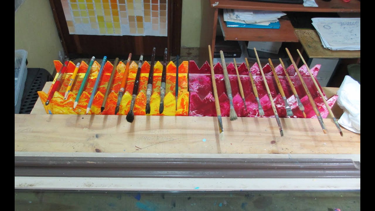 Corso di pittura con  colori ad olio: come costruire un poggia pennelli