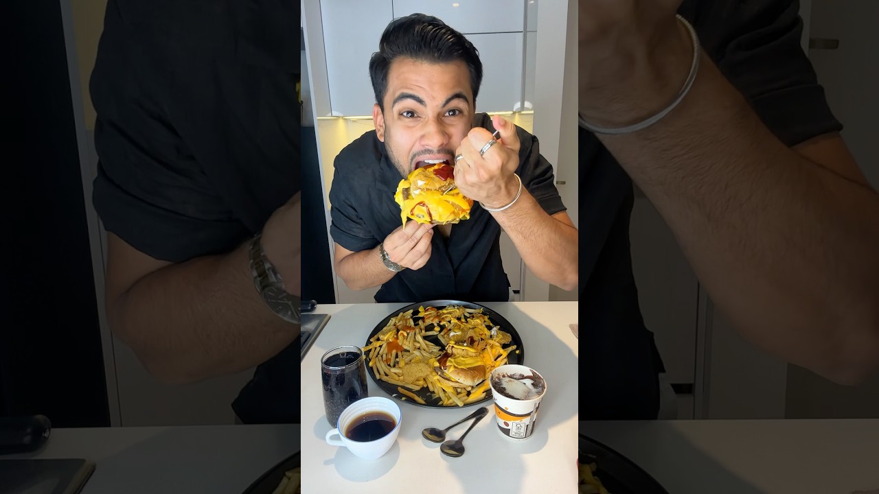 Qué tal esta cena de último momento?? 🍔🍟😋 