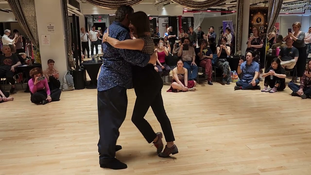 Argentine Tango workshop - Centrifugal spin: Ricardo Calvo & Sandra Messina - Mi Lamento