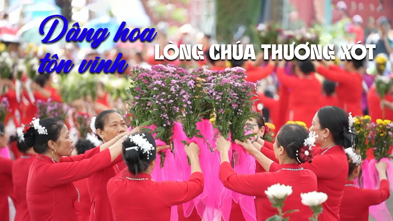 Dâng hoa tôn vinh Lòng Chúa thương xót Giáo phận Bắc Ninh