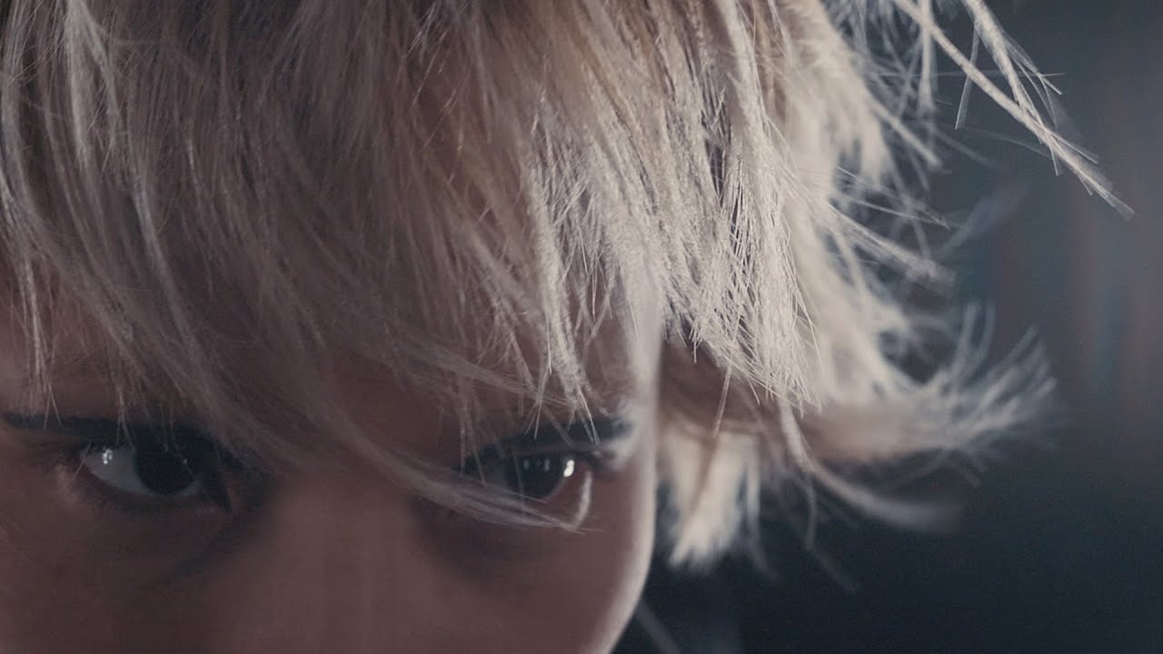 Ayelle - Machine (Official Music Video)