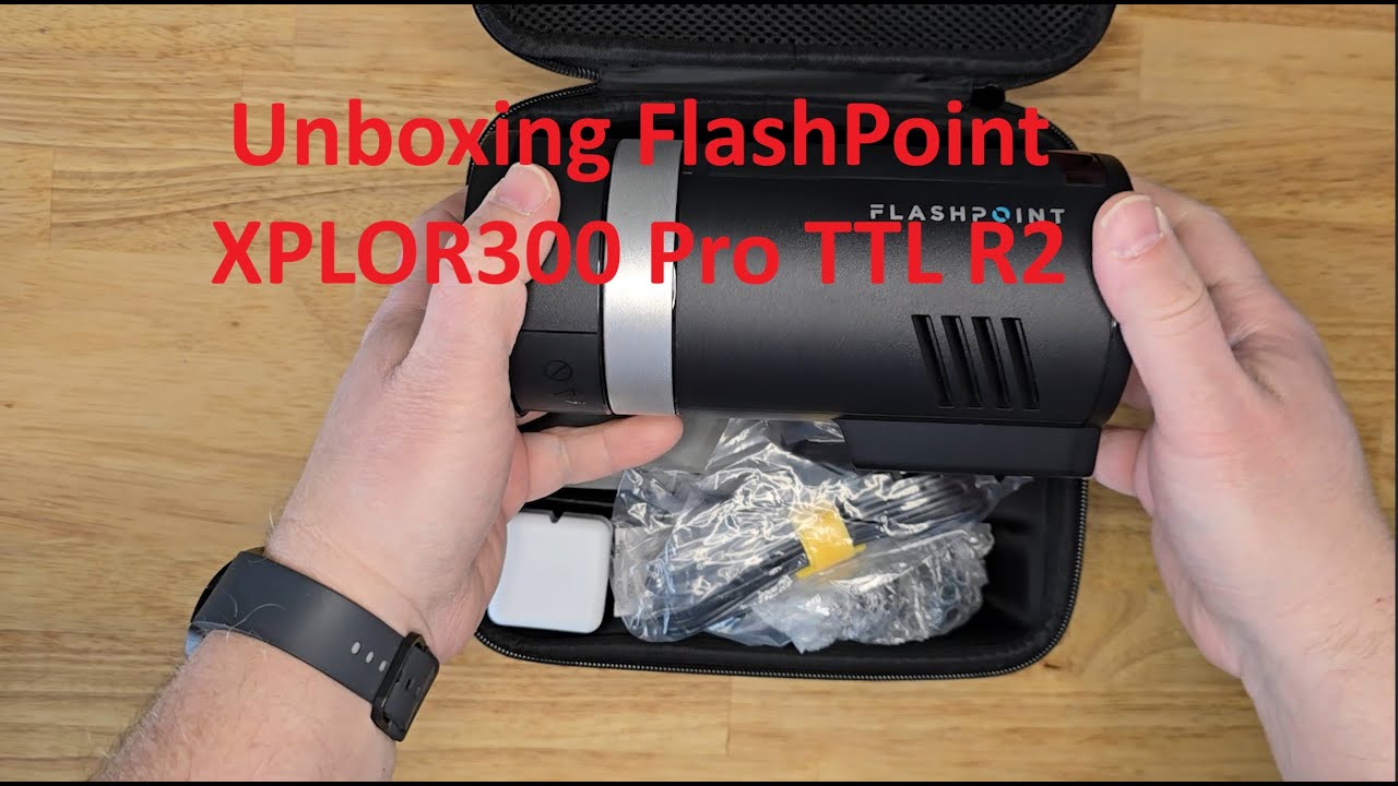 Unboxing FlashPoint XPLOR300 Pro TTL R2