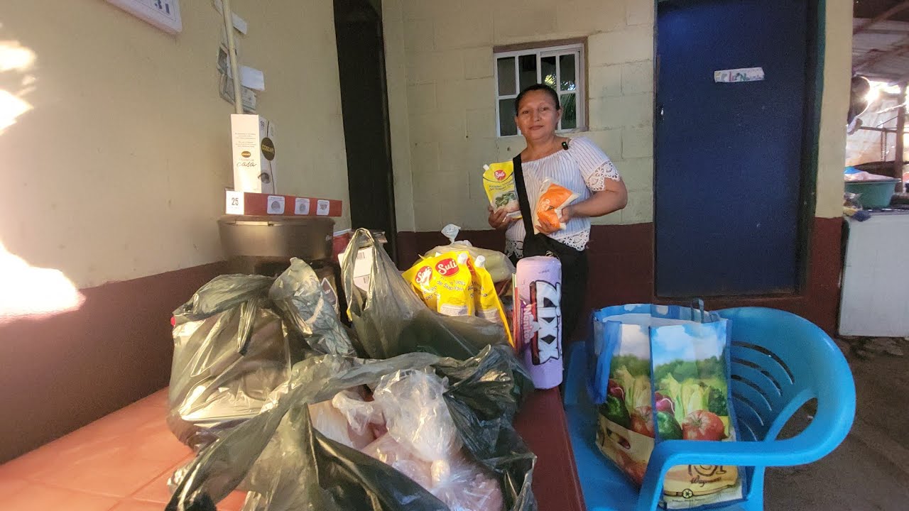 TO LO QUE  SE PUEDE COMPRAR EN EL SALVADOR 🇸🇻 ¿¿¿ CON TODA ESTA CANTIDAD DE DINERO 🤑🤑🤑 ???