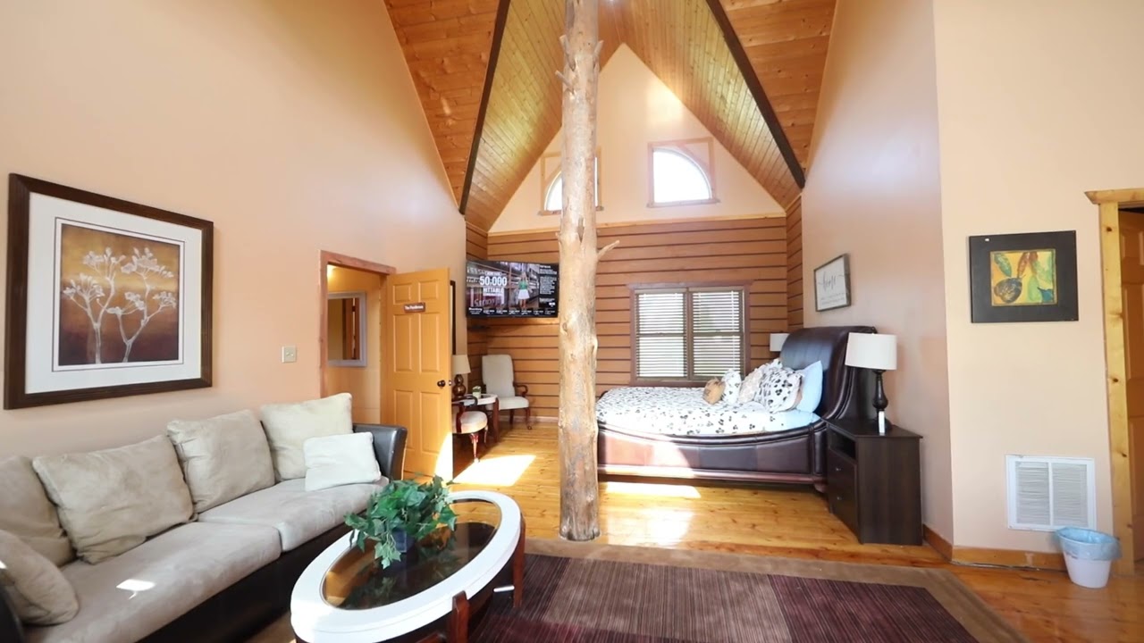 Almost Heaven Retreat-Country Roads-16Bedroom Vacation Rental
