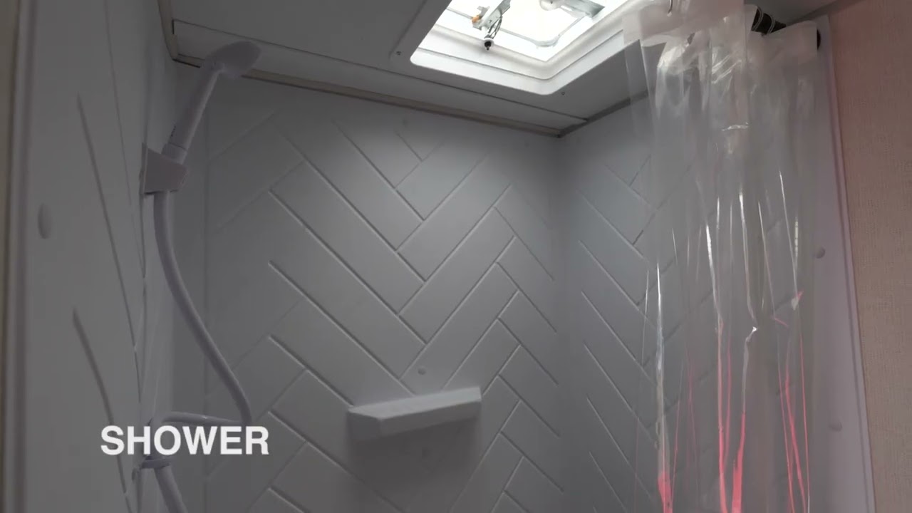 Tour the Avenger LT 16RD
