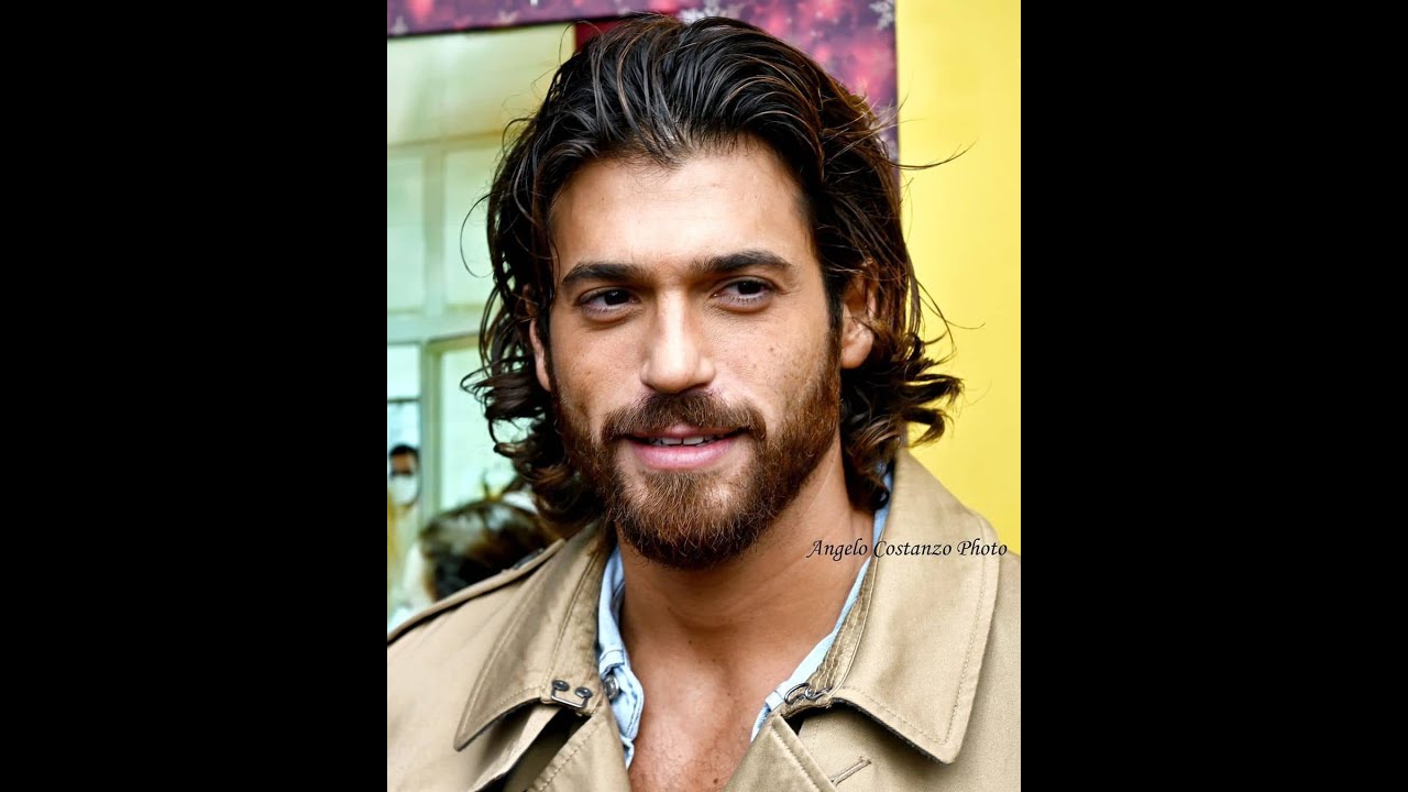 Can Yaman 04.12.2021   @Canyaman's big smile at @christmasworld_italy @ canyamanforchildren