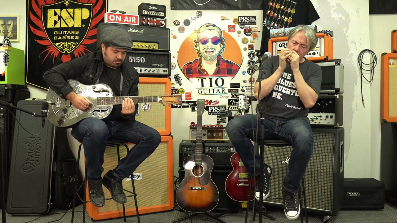 JAM Express (Tomás Gumucio / Gonzalo Araya)