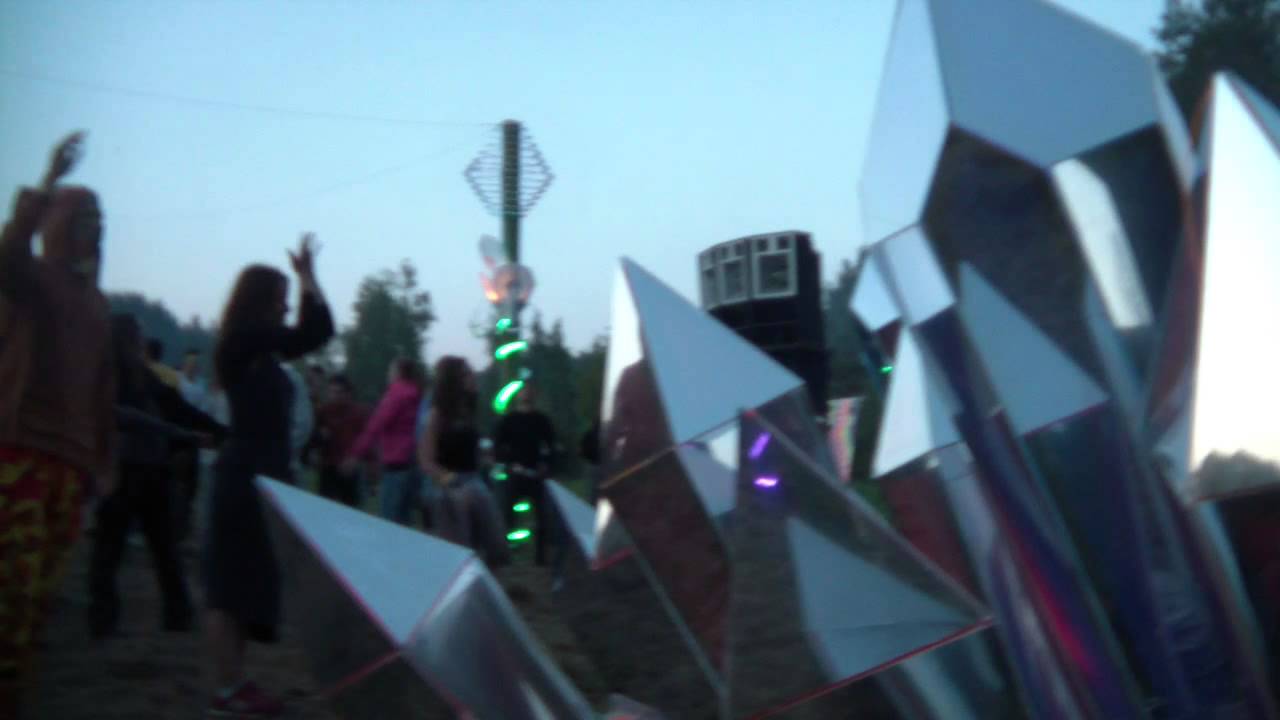 Тримурти 2015 - main dancefloor утро 14 июня