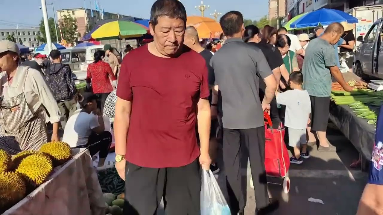 早上7点，实拍吉林长春最大的露天早市，带大家看看怎么样？