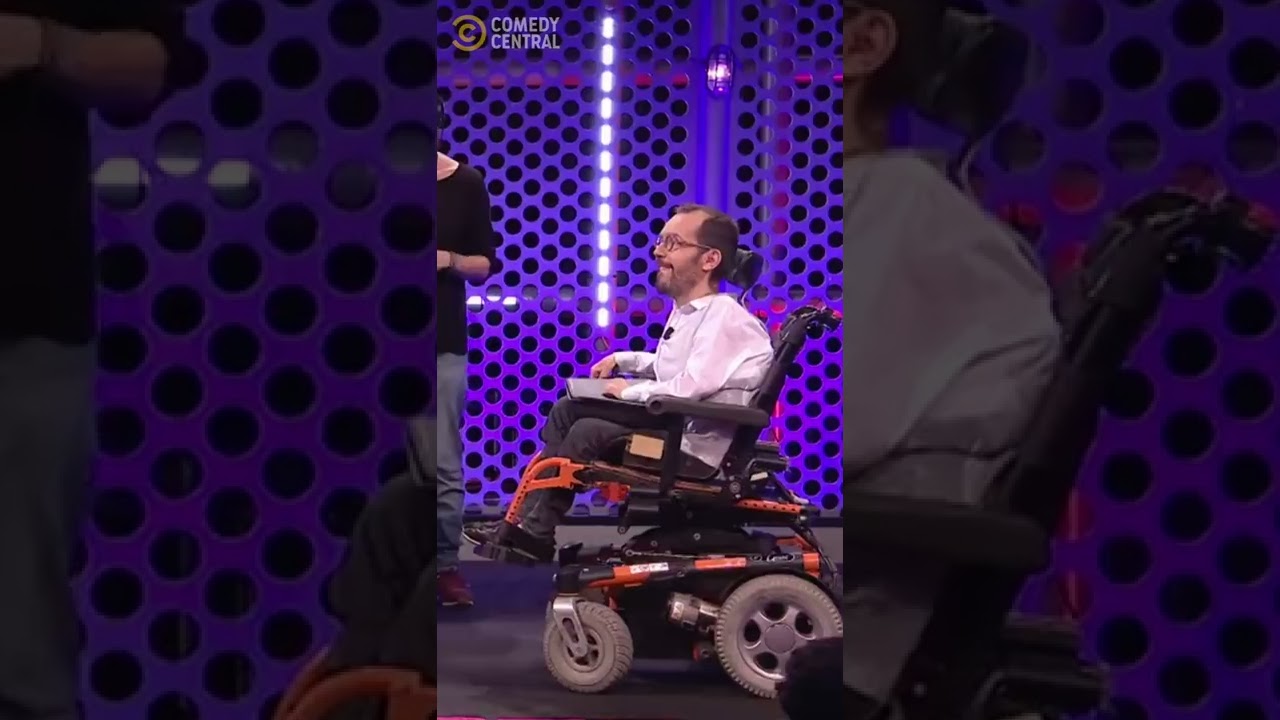 Pablo Echenique Se Pone De Pie | Comedy Central Espa&ntilde;a