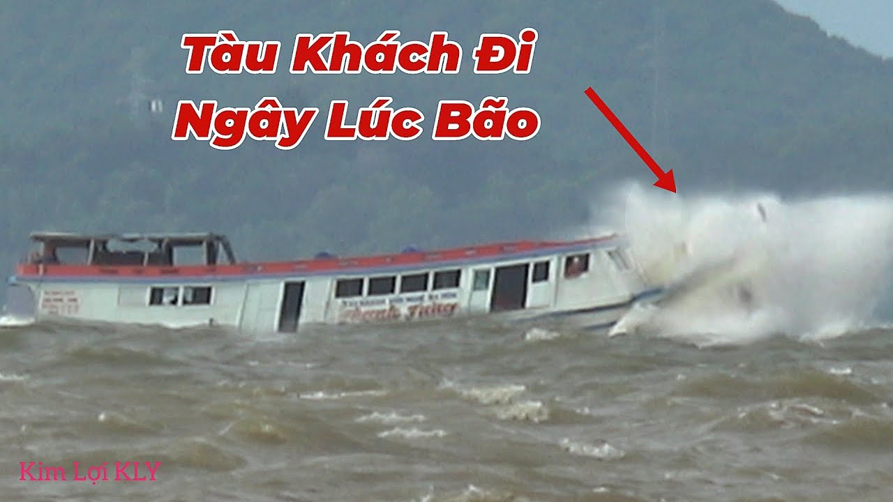 Bão Số 10 BUALOI Đang Mạnh Lên. Tàu Chở Khách Ra Biển Ngây Lúc Này Phải Nói Nguy Hiểm Thật Sự