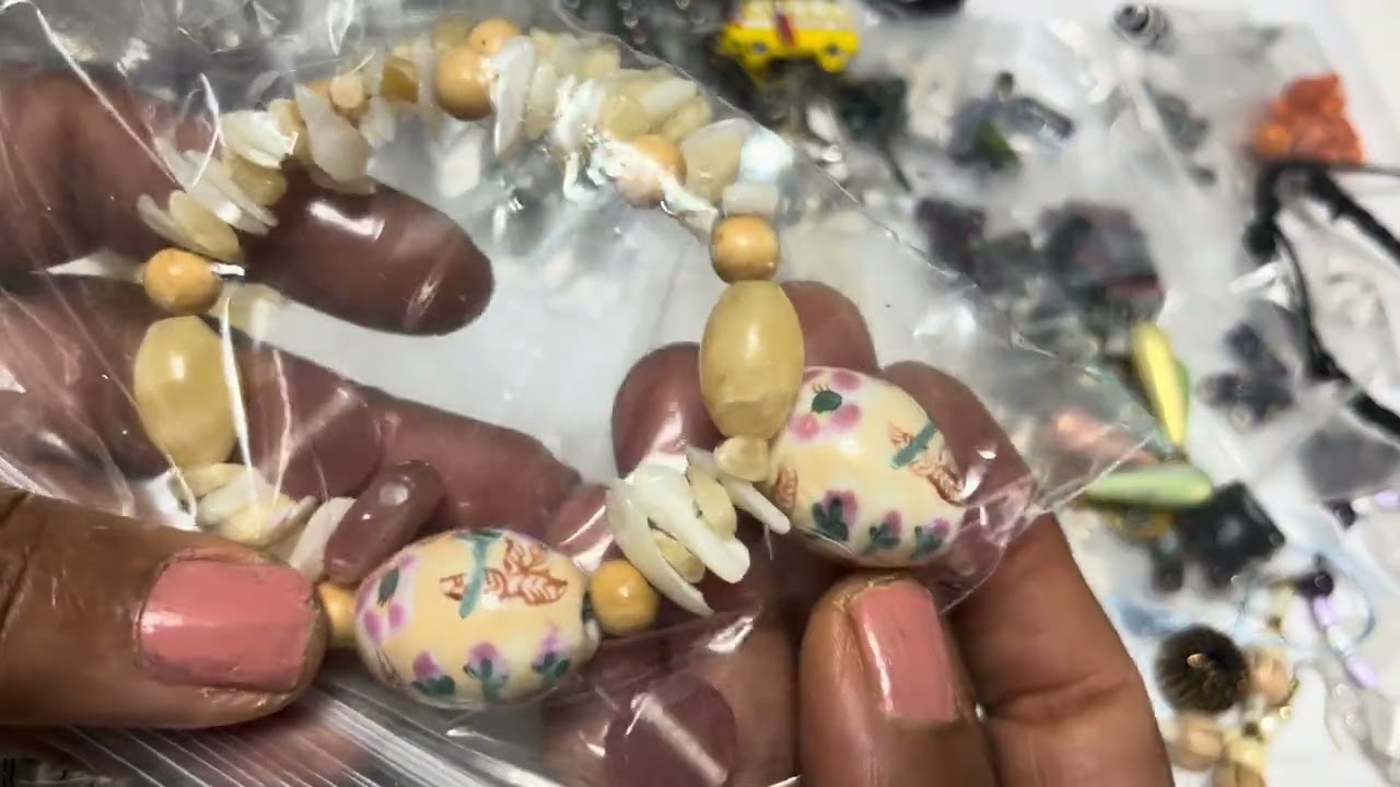 Набор бусин Lid Bead Mania Adventure #23, сорт 1M.
