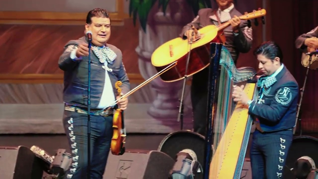 Mariachi Nuevo Tecalitlán - El Siquisirí - International Trumpet Guild