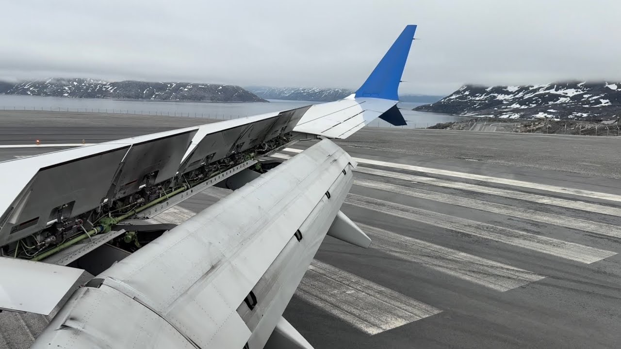 INAUGURAL United Airlines Nuuk, Greenland Landing and Water Cannon Salute
