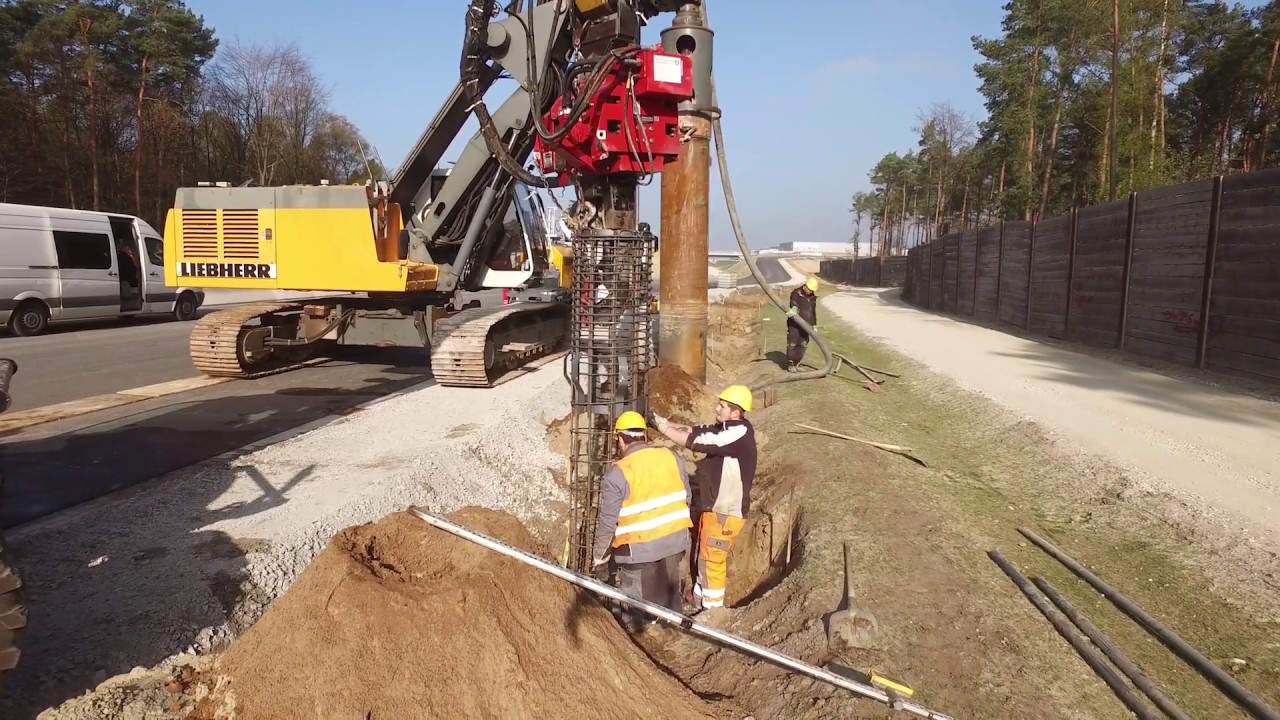 Ausbau der A33 Bielefeld/Osnabrück - Depenbrock Bau Drohnenvideo - Stand: 2017 04 04