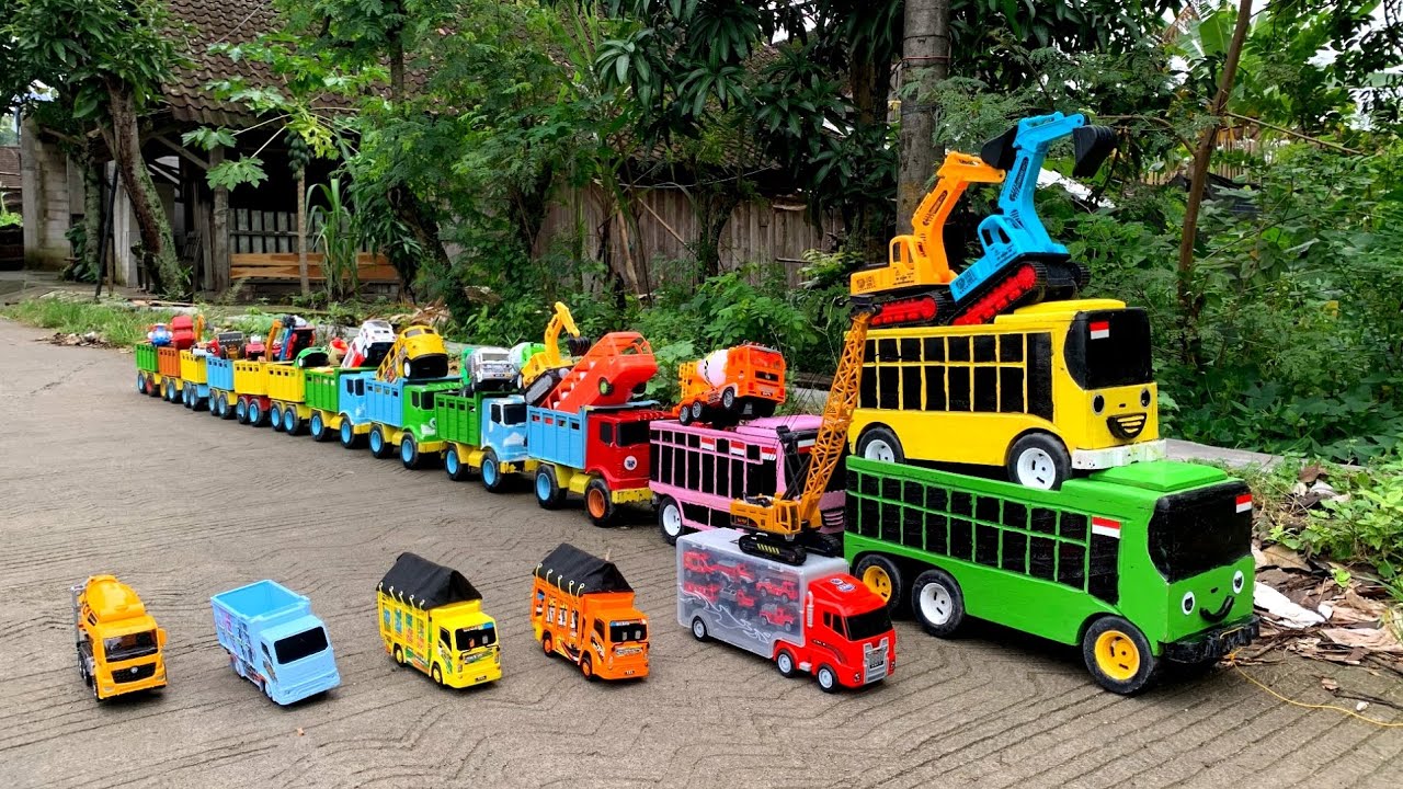 WADIDAW !! Mobil Truk Tronton Panjang Bongkar Mainan Mobil Mobilan Truk Molen, Truk Mixer, Excavator