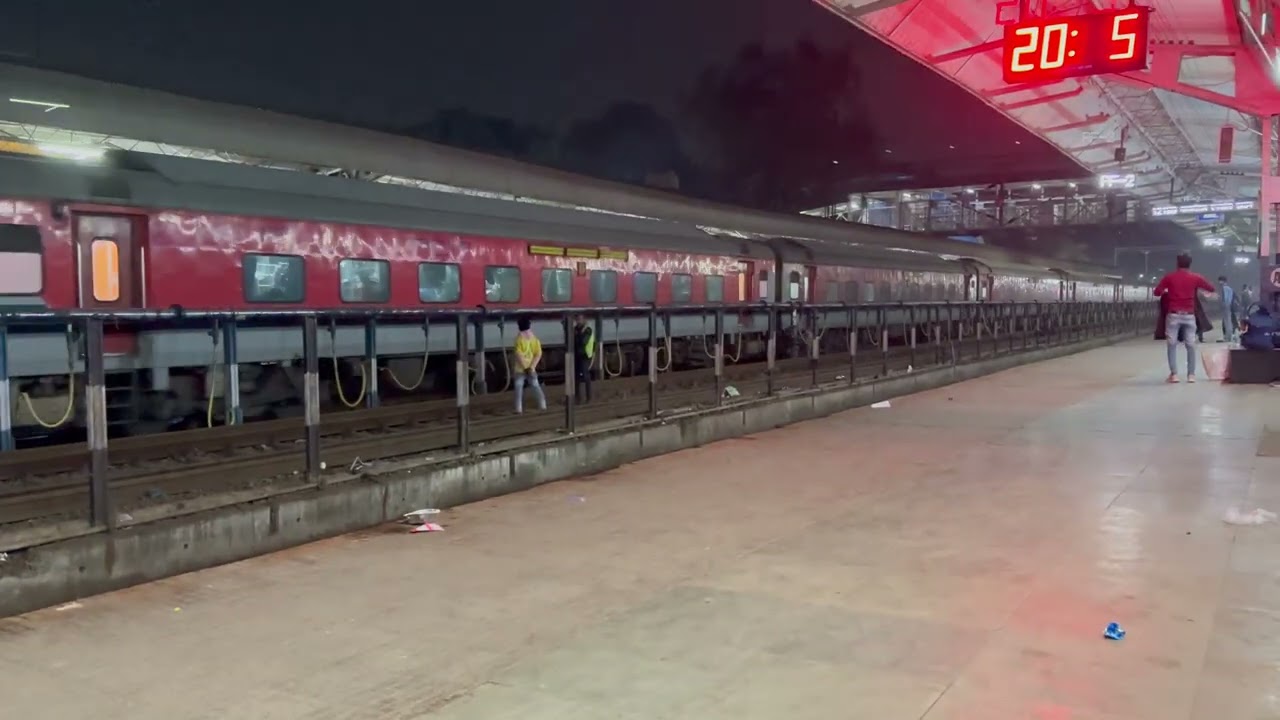 Lokmanyatilak Terminal-Patliputra Express 