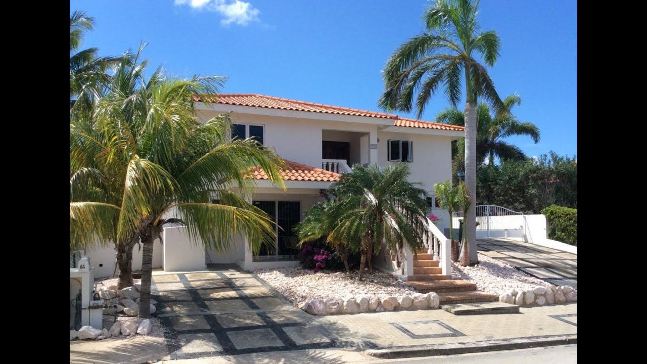 Prive villa met zwembad en appartement te koop in Marbella Estate (Jan Thiel)