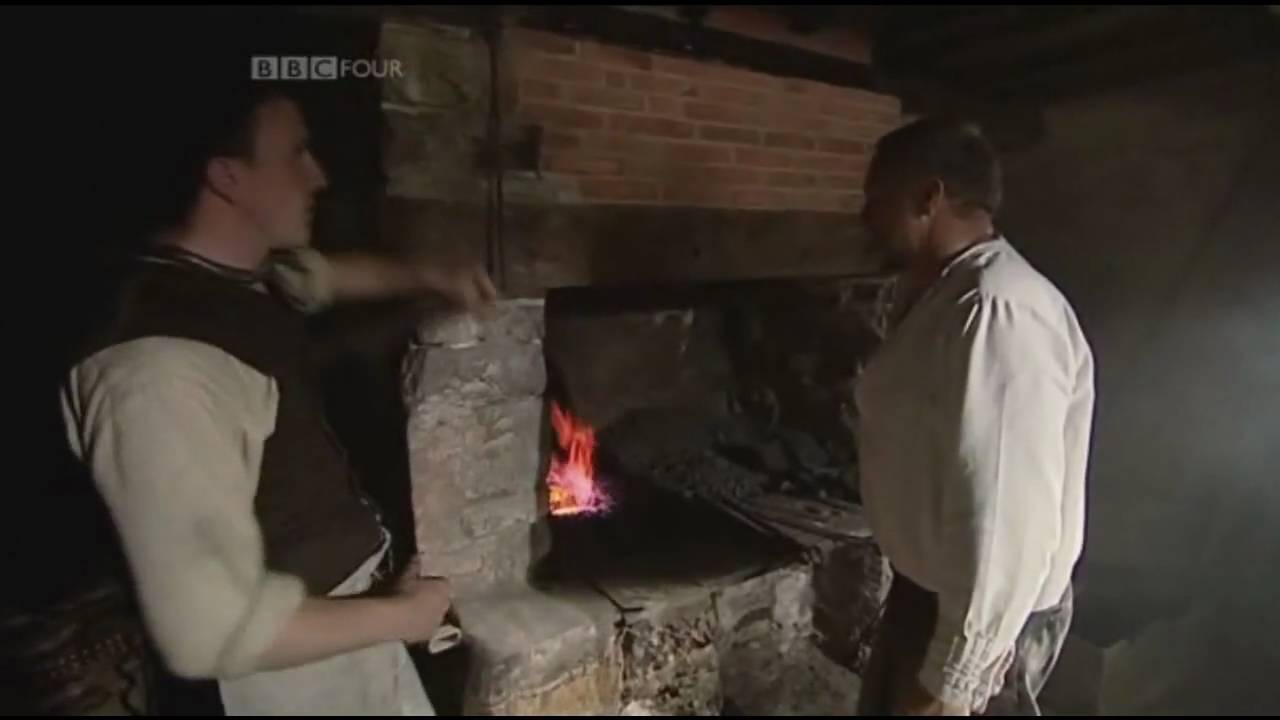 Victorian Farm- Making a horseshoe