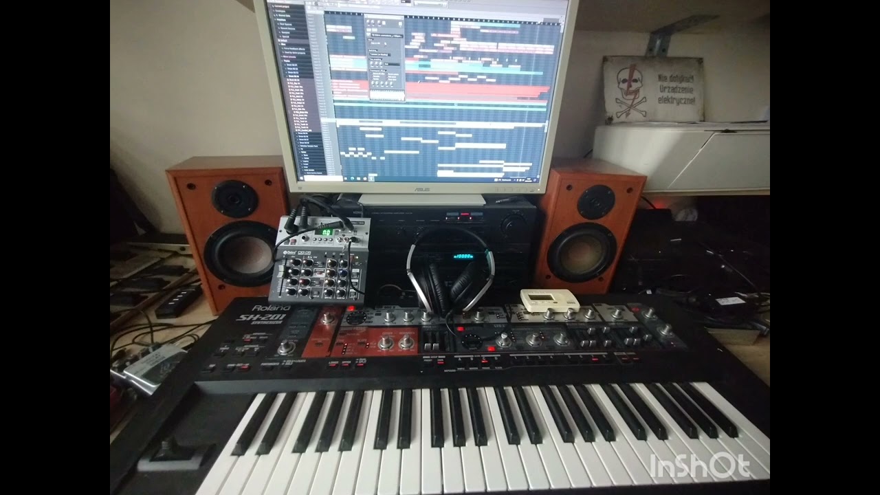 Roland SH-201 SYNTHESIZER 2024