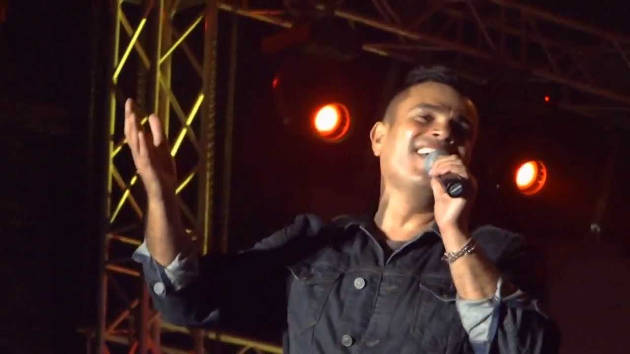 09 - Adit El Ayam from Emirates Heights - عمرو دياب عدت الايام