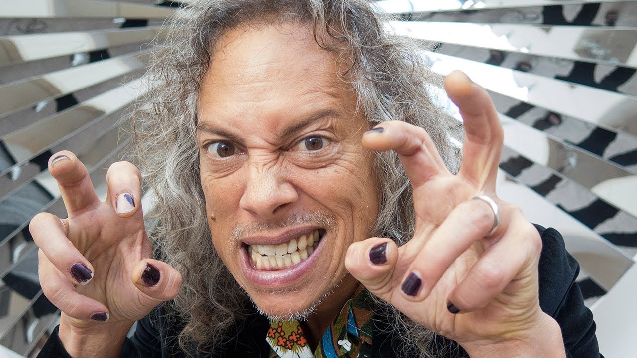 METALLICA's Kirk Hammett Shows Off His Museum Horror Exhibit In Salem, Massachusetts