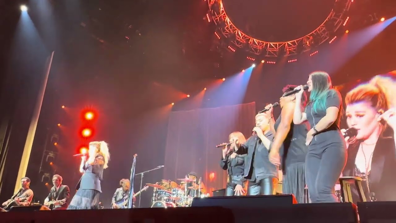 Kelly Clarkson : Walk Away : Las Vegas Residency : 8/4/2023