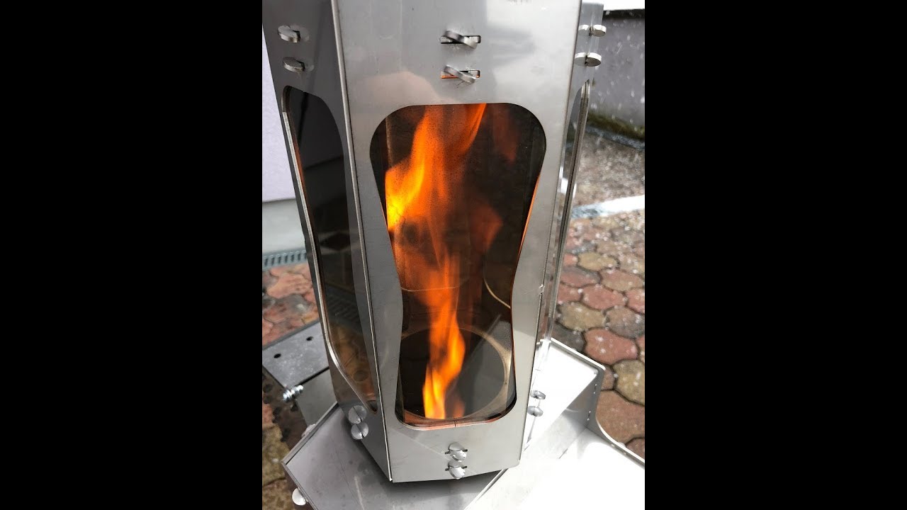 Terrassenofen mit Grillaufsatz und Feuerlaterne