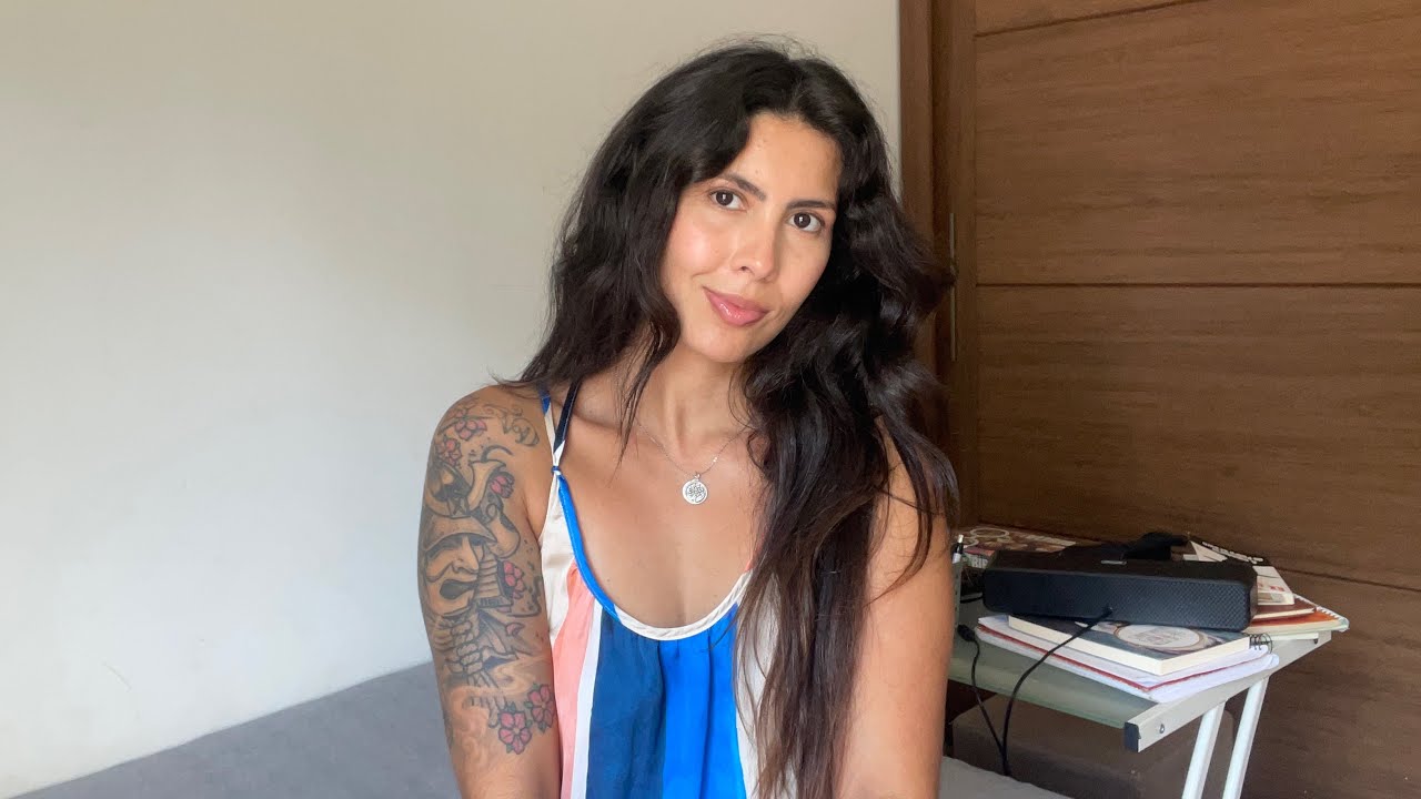 Não se relacione com mulheres tatuadas