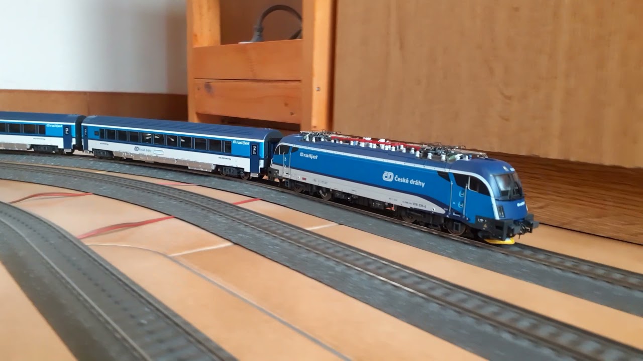 Roco Piko Railjet CD ac Märklin