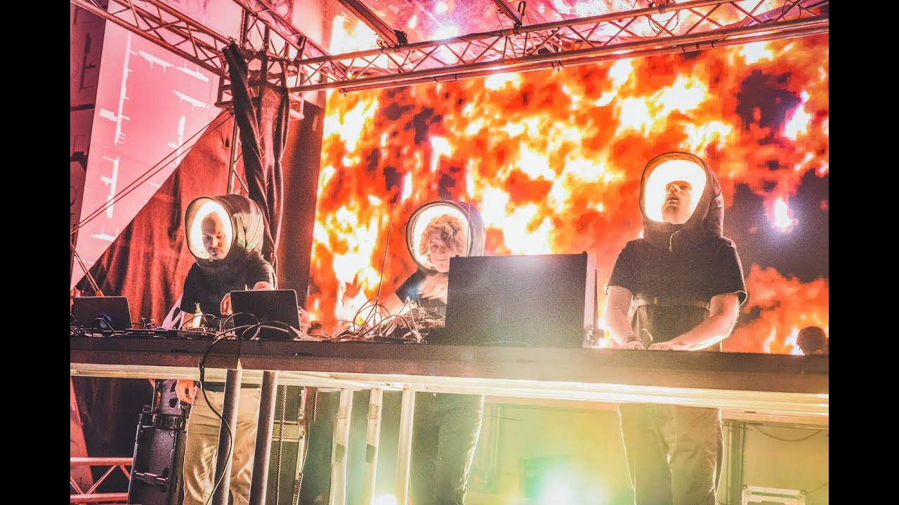 Noisia 'Outer Edges' world premiere @ Let it Roll 2016