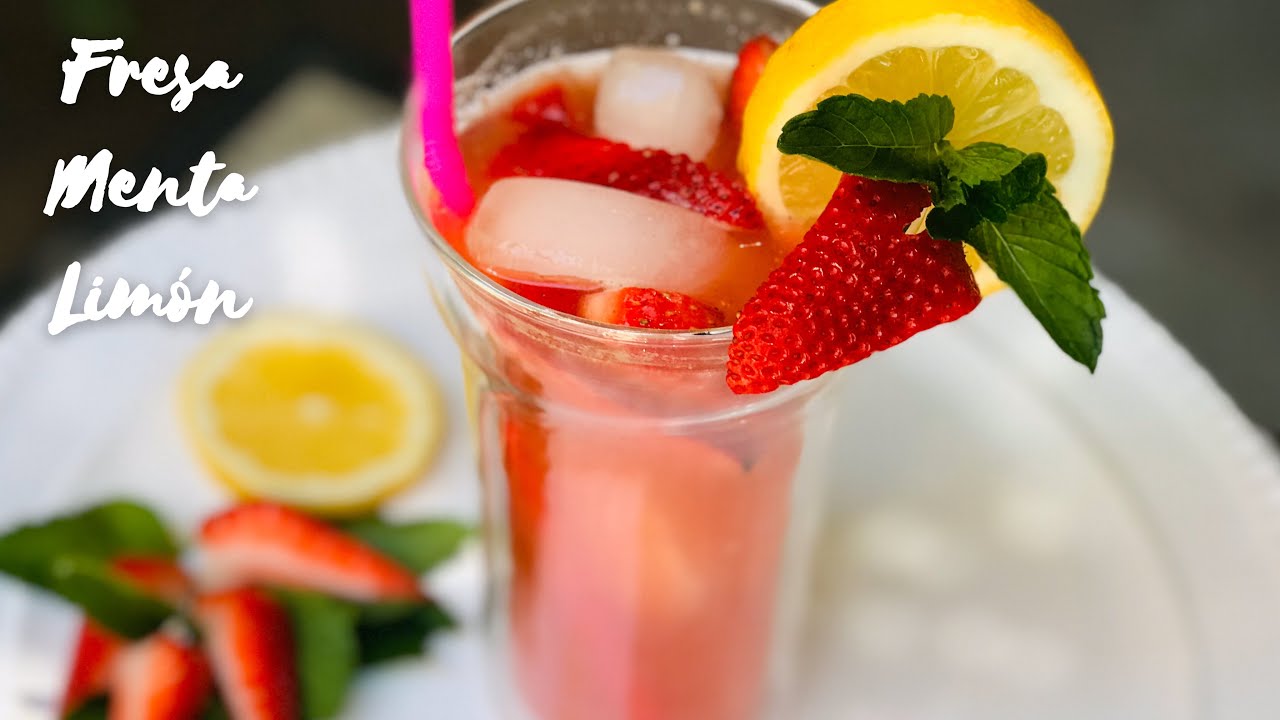 Agua de Fresa con Limón y Menta