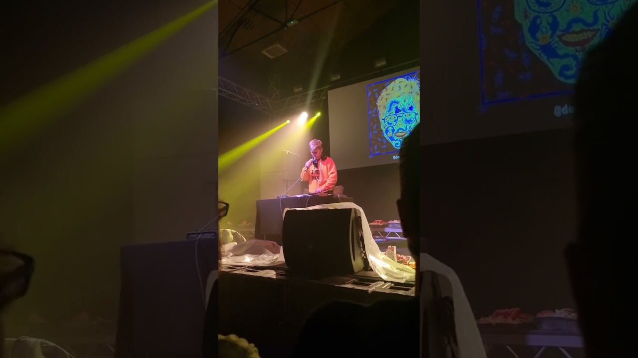 DJ DOUGGPOUND Plays Some Black Eyed Peas @TheEricAndreShow Live in Bristol