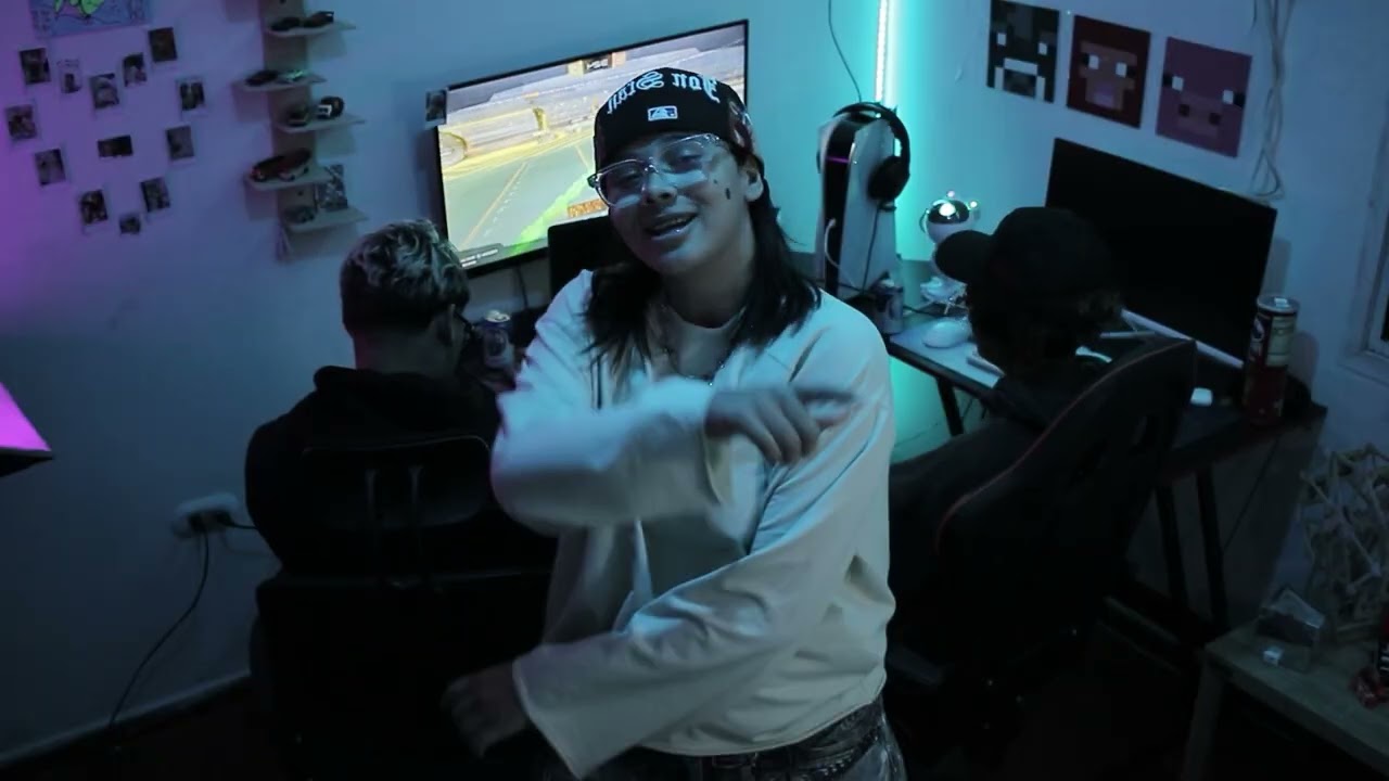 hasta que se me olvide q te vas mañana-Skaii (Video Oficial)