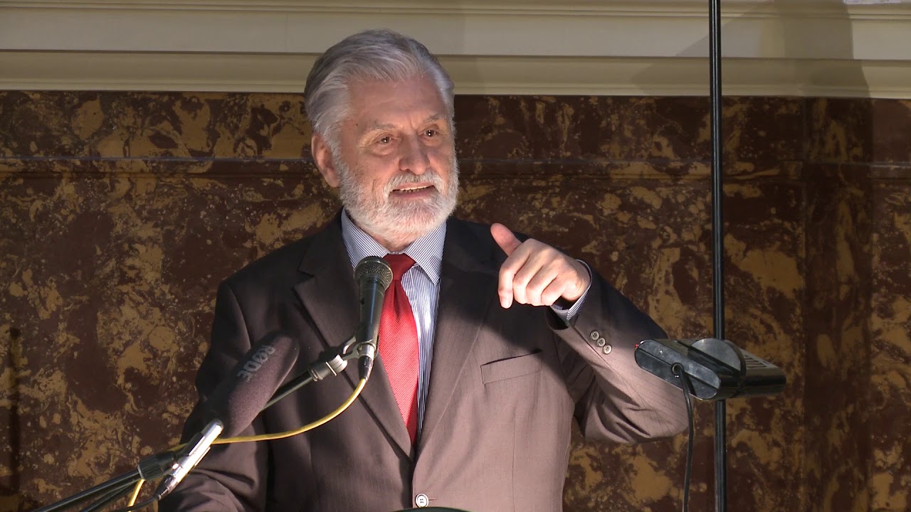 Dr. Raffay Ernő  történész 