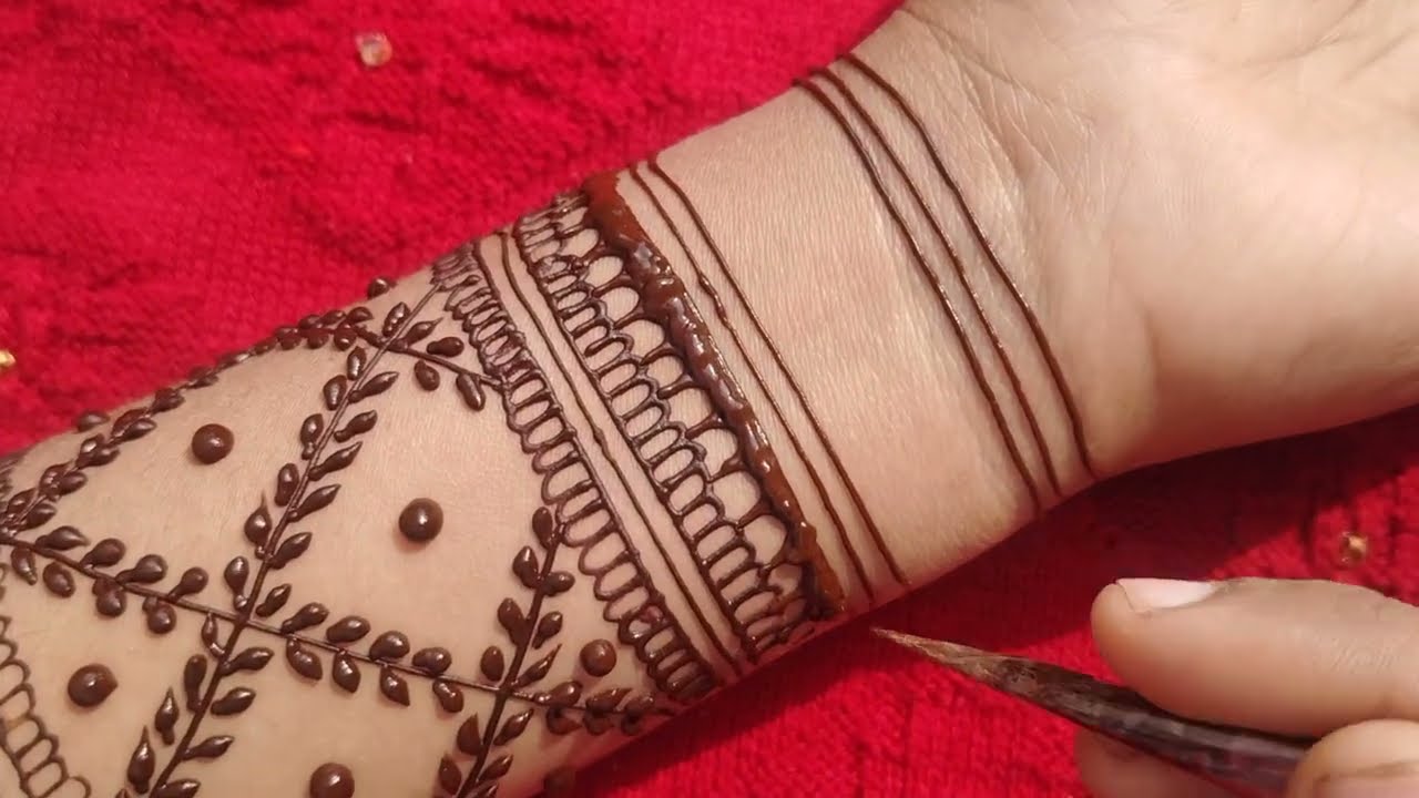 Bridal mehndi design beutiful mehndi design simple mehndi design @heenabyshana 
