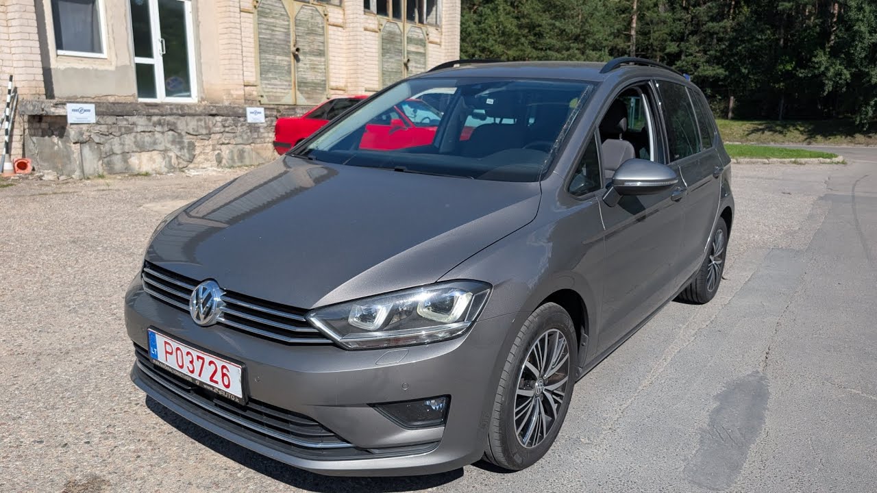 Короткий обзор Golf Sportsvan, сравнение с хетчбэком, размеры салона. 