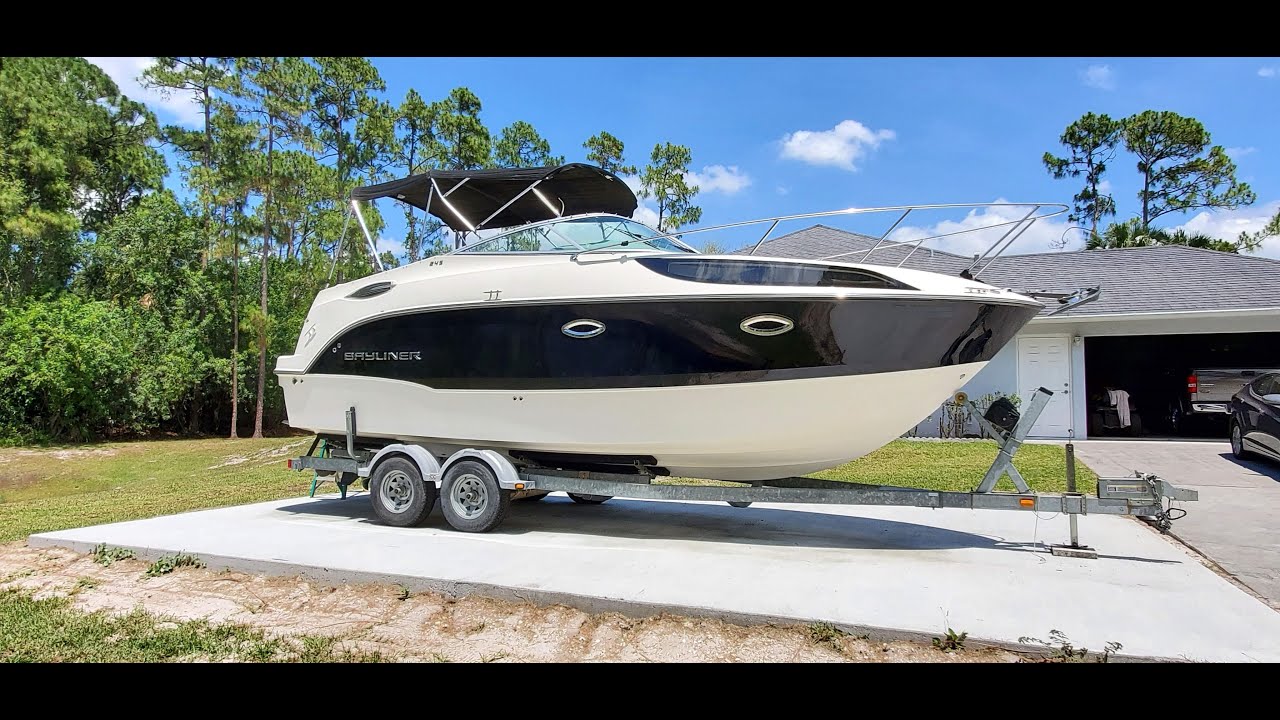 2009 Bayliner 245 CR Water Trial and Survey
