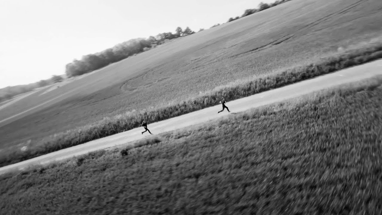 Droges - Toujours En Retard (Clip Officiel)