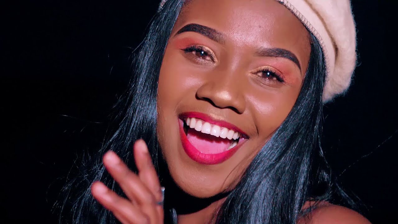 ABBEY MICKEY - UMEFANYA JAMBO (Tenda Tena) Official video   SMS skiza 5293891 to 811
